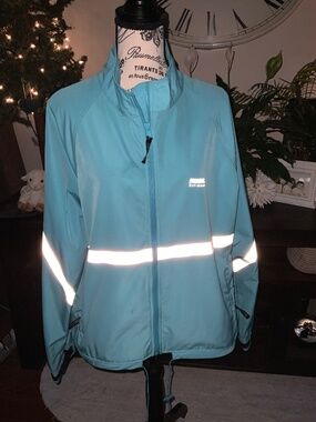 Running Room Jacket Sz L